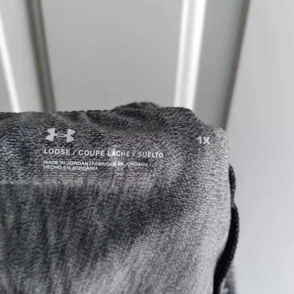 Under Armour Women's Play Up 3.0 Twist shorts, size 1X - Picture 6 of 10